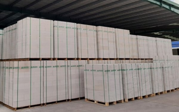 gạch aac đóng kiện